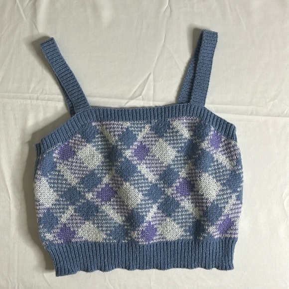 Tops - ⭐️ NWOT- Plaid knit crop tank top- size large